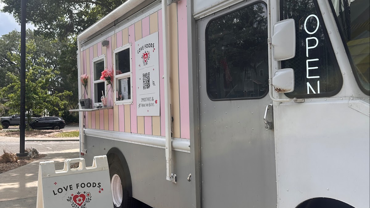 Love The Food Truck Photos 2